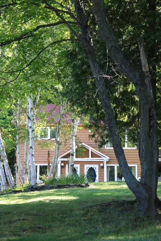 Pow Wow Point Lodge Хънтсвил Екстериор снимка